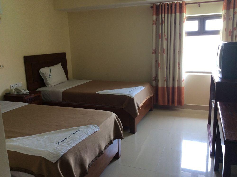 Royal Princess Hotel Sihanoukville Exterior foto